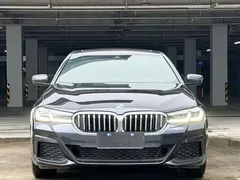 2022 BMW 5 Series 5 525Li M, чёрный — фото 2