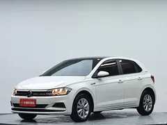 2021 Volkswagen Polo Plus 1.5L AT Colorful Technology — фото 2
