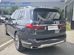 2021 BMW X7 xDrive40i — фото 5