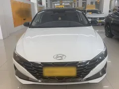 2022 Hyundai Elantra 1.5L CVT LUX Premium, белый — фото 8