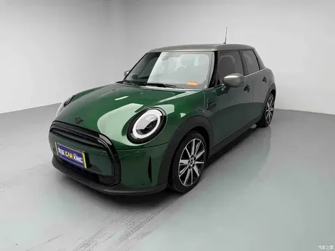 2023 Geely MINI 1.5T COOPER Artist Five Doors