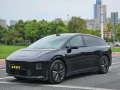 2025 Li Auto i6 2WD Standard, чёрный — фото 1