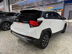 2022 Toyota Yaris L Zhixuan X 1.5L CVT PLUS, белый — фото 6