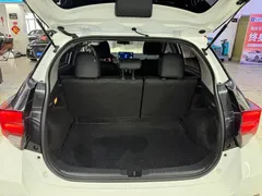 2022 Toyota Yaris L Zhixuan X 1.5L CVT PLUS, белый — фото 21