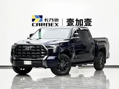2022 Toyota Tundra 3.5T US specification, синий — фото 1