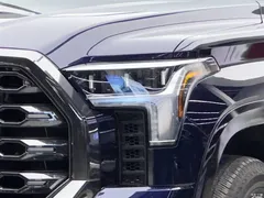 2022 Toyota Tundra 3.5T US specification, синий — фото 3