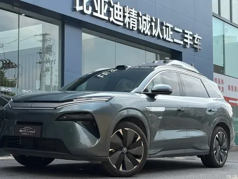 2025 BYD Tang L DM 175KM drone player