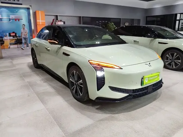 2024 Hongqi EH7 690 Pro