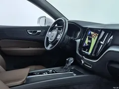 2021 Volvo XC60 T5 4WD Zhiyi Luxury, белый — фото 6