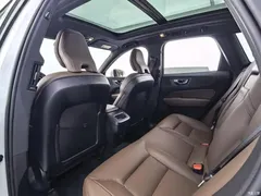 2021 Volvo XC60 T5 4WD Zhiyi Luxury, белый — фото 15