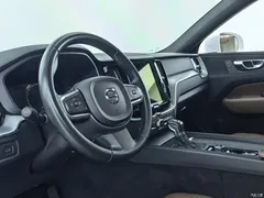 2021 Volvo XC60 T5 4WD Zhiyi Luxury, белый — фото 17