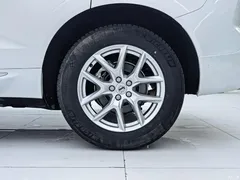 2021 Volvo XC60 T5 4WD Zhiyi Luxury, белый — фото 26