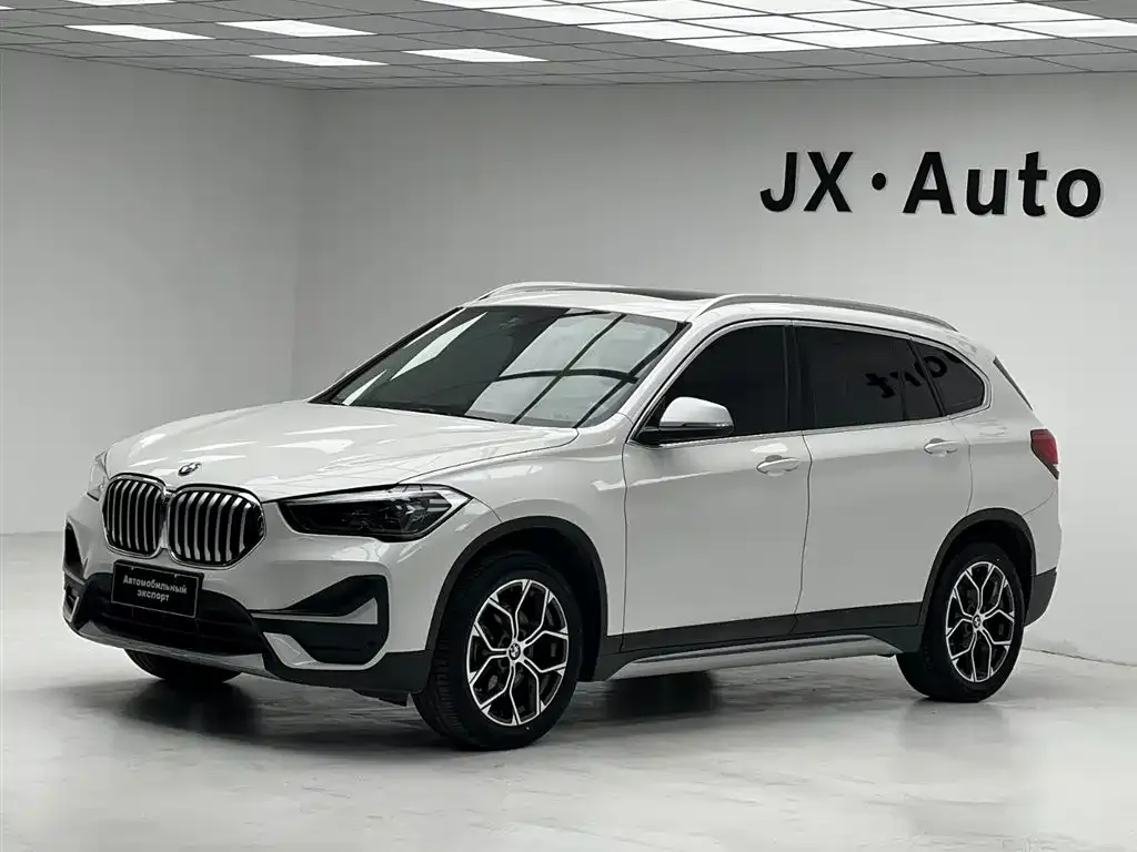 2022 BMW X1