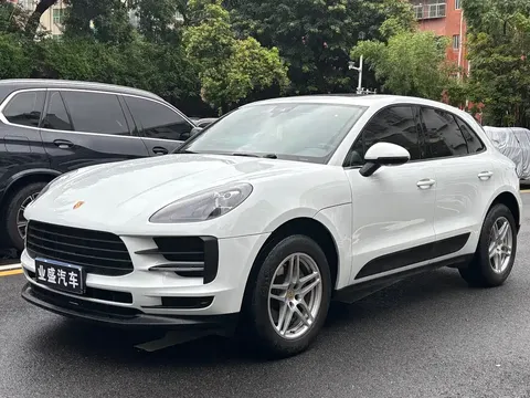 2021 Porsche Macan 2.0T