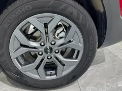 2023 Kia Seltos 1.5L CVT Luxury — фото 16