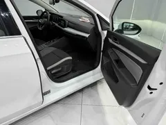 2023 Volkswagen Golf 280TSI DSG Pro, белый — фото 10