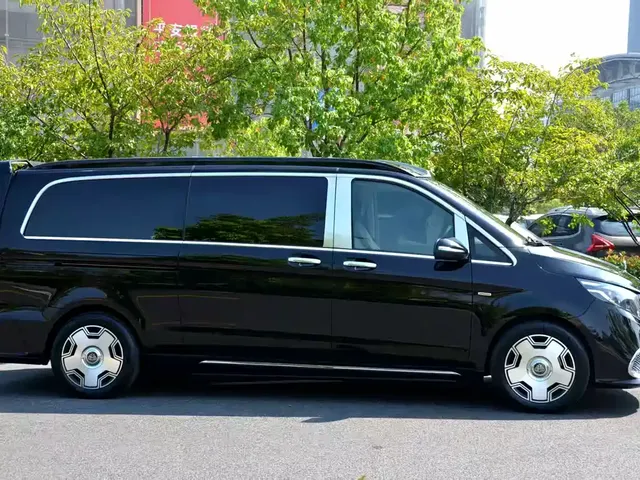 2022 Mercedes-Benz V-Class V 260 L Long Wheelbase Premium