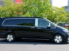 2022 Mercedes-Benz V-Class V 260 L Long Wheelbase Premium, чёрный — фото 4