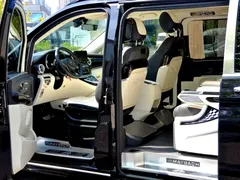 2022 Mercedes-Benz V-Class V 260 L Long Wheelbase Premium, чёрный — фото 12