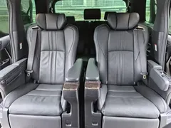 2021 Toyota Alphard Hybrid 2.5L Premium, чёрный — фото 20