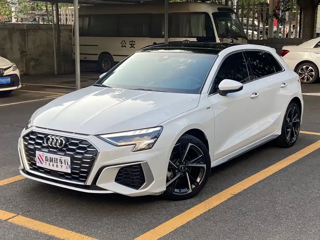 2023 Audi A3 Sportback 35 TFSI Fashion Sport