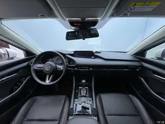 2022 Mazda Axela 2.0L AT quality and elegance, белый — фото 8