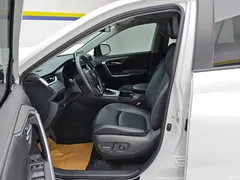 2021 Toyota RAV4 2.0L CVT 2WD Fashion PLUS, белый — фото 9