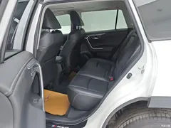 2021 Toyota RAV4 2.0L CVT 2WD Fashion PLUS, белый — фото 11
