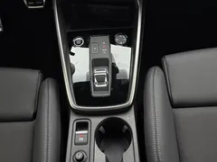 2022 Audi A3L Limousine 35 TFSI Fashion Sport, зелёный — фото 12