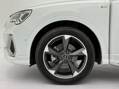 2023 Audi Q3 35 TFSI 1.4T, белый — фото 22