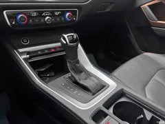 2022 Audi Q3 35 TFSI fashionable and elegant, белый — фото 13