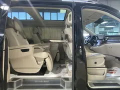 2022 Mercedes-Benz V-Class V 260 L Long Wheelbase Luxury, чёрный — фото 10
