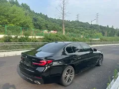 2021 BMW 5 Series 5 525Li M, чёрный — фото 6