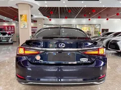 2020 Lexus ES 300h, синий — фото 5