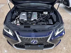 2020 Lexus ES 300h, синий — фото 16