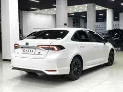 2021 Toyota Corolla TNGA 1.5L CVT GR SPORT, белый — фото 4
