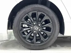 2021 Toyota Corolla TNGA 1.5L CVT GR SPORT, белый — фото 14