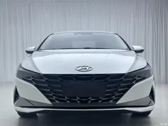 2022 Hyundai Elantra 1.5L CVT LUX Premium, белый — фото 2