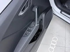 2022 Audi Q2L 35 TFSI, белый — фото 19
