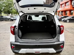2023 Kia Seltos 1.5L CVT Luxury, белый — фото 14