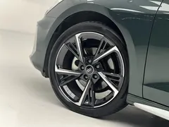 2022 Audi A3 Sportback 35 TFSI, зелёный — фото 8