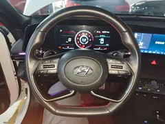 2022 Hyundai Elantra 240TGDi DCT LUX Premium, белый — фото 11