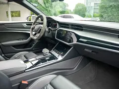 2022 Audi RS 6 4.0T Avant — фото 16