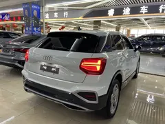 2022 Audi Q2L 35 TFSI Entry, белый — фото 6