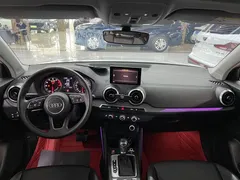 2022 Audi Q2L 35 TFSI Entry, белый — фото 9