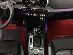 2022 Audi Q2L 35 TFSI Entry, белый — фото 14