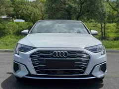 2023 Audi A3L Limousine 35 TFSI Luxury, белый — фото 2
