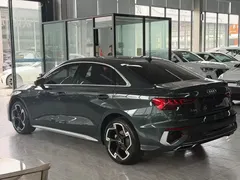 2023 Audi A3L Limousine 35 TFSI, зелёный — фото 6