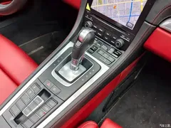 2023 Porsche 718 Boxster Style Edition 2.0T — фото 13