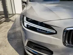 2021 Volvo S90 B5 Zhiyuan Luxury, чёрный — фото 19